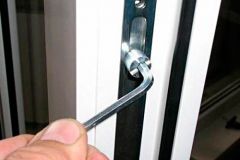 Регулировка пластиковых окон