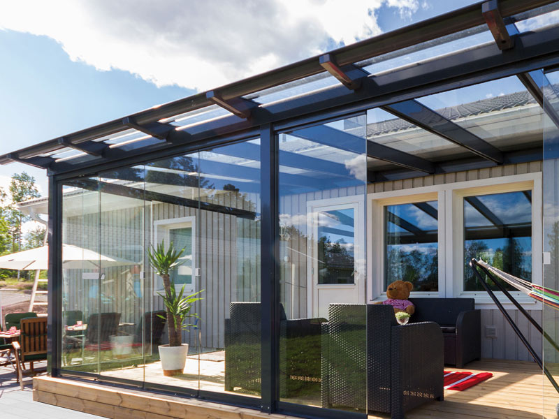 Безрамное остекление терассы LUMON
